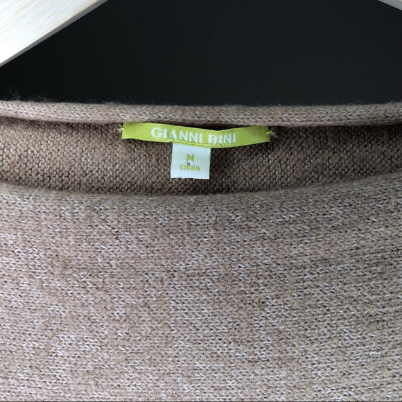 Gianni Bini Tan Boat Neck Ruffle Sweater Medium - Picture 3 of 6